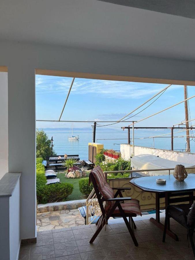 Apartamento Ελένη Megalochori  Exterior foto