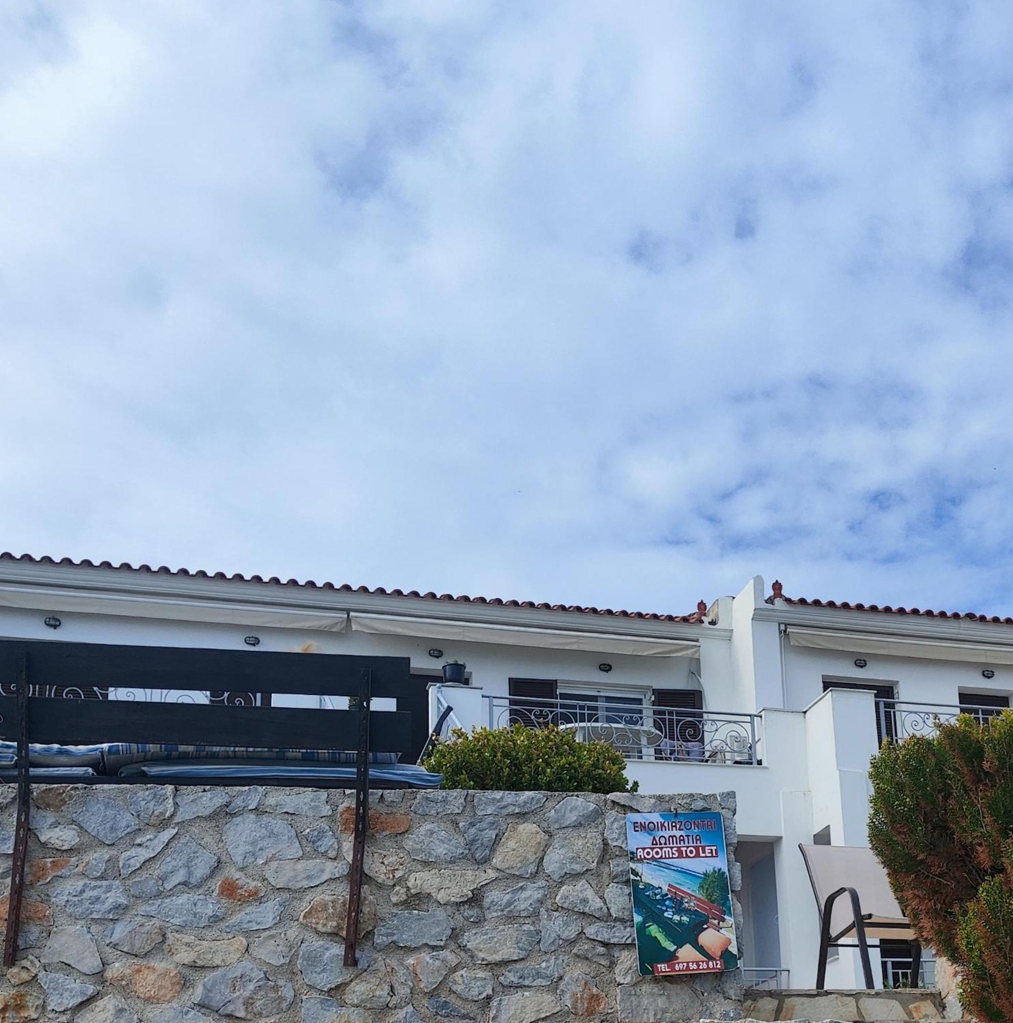 Apartamento Ελένη Megalochori  Exterior foto
